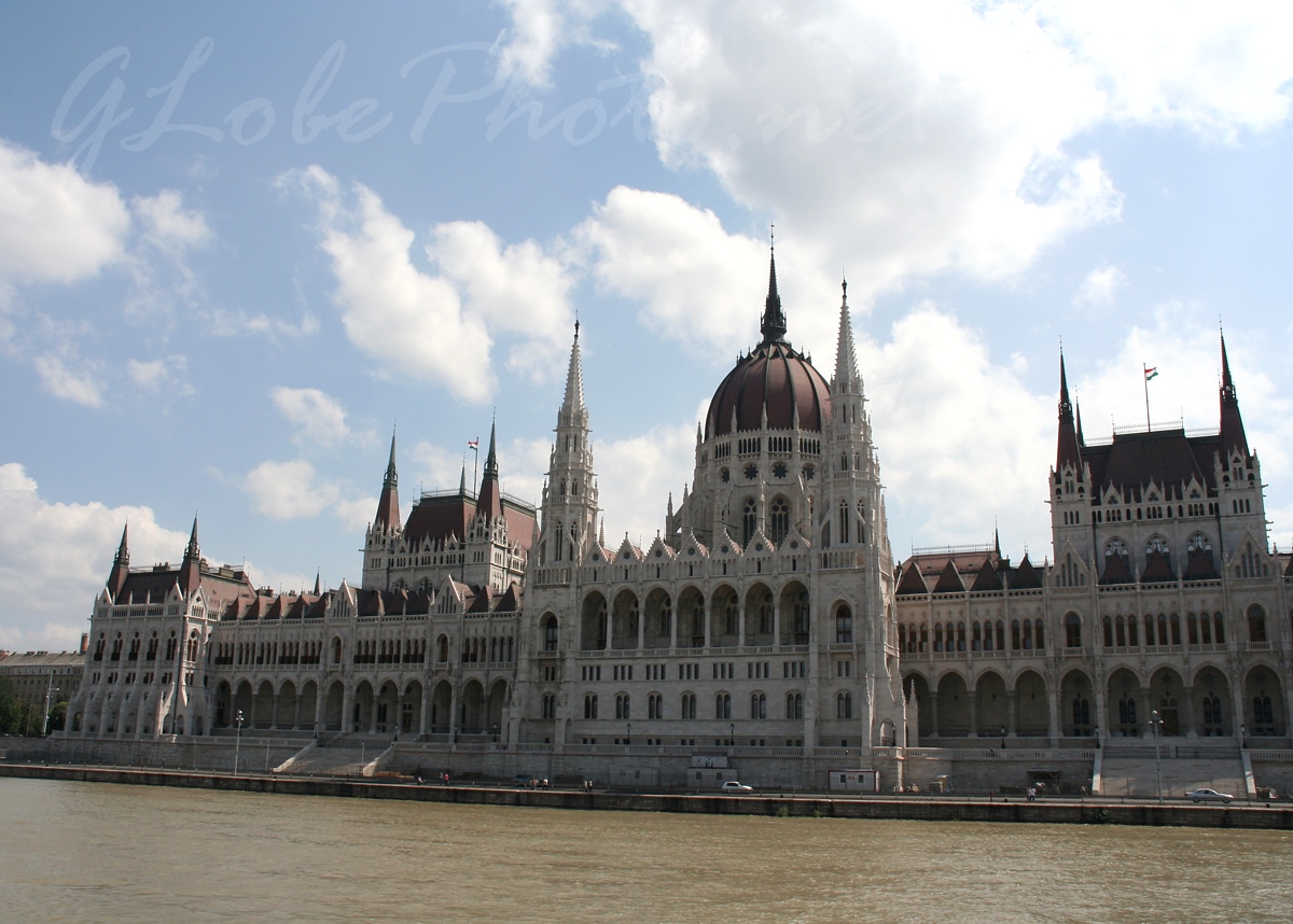 Duna Corso - Sightseeing cruise on Danube